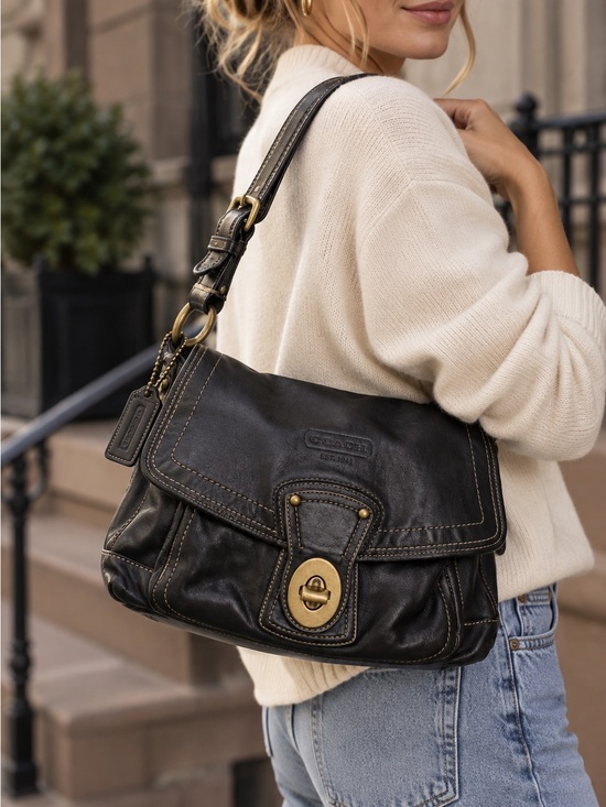 Coach Handbags - COACH Legacy Ali Flap Shoulder Bag Black Leather Y2K Vintage